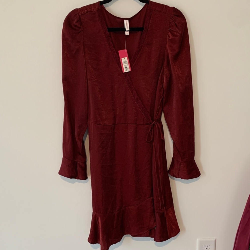Xhilaration maroon medium Long Sleeve Dress nwt